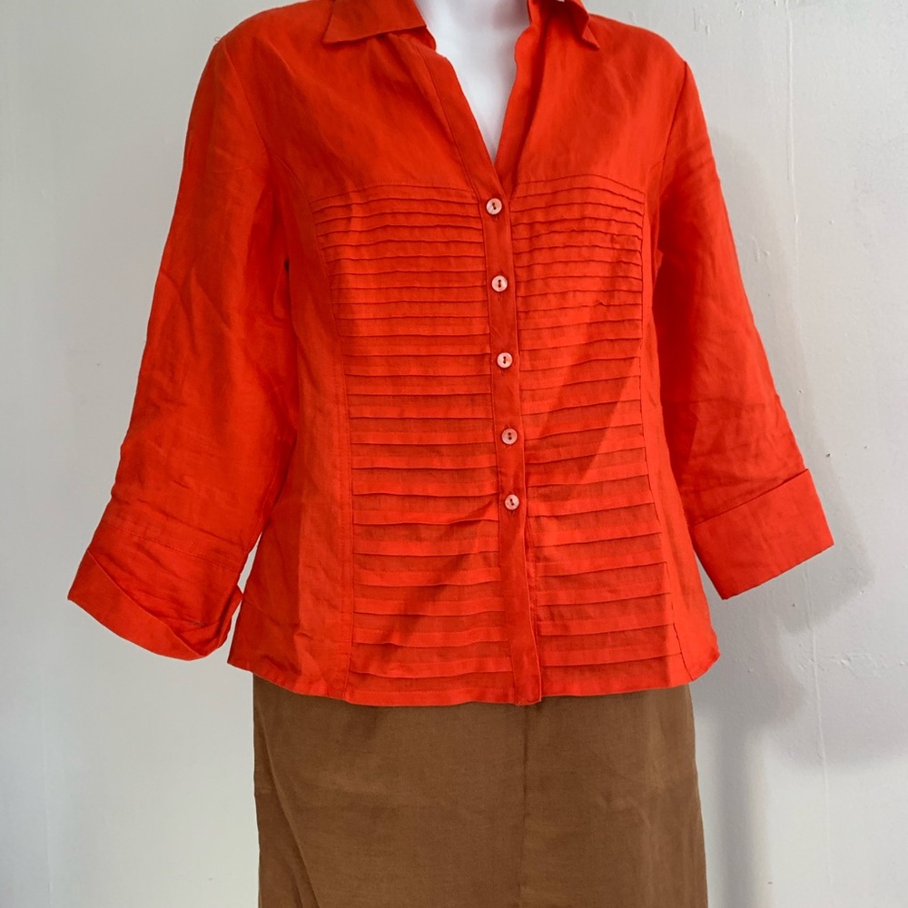 Tracy M. 100% Linen Top